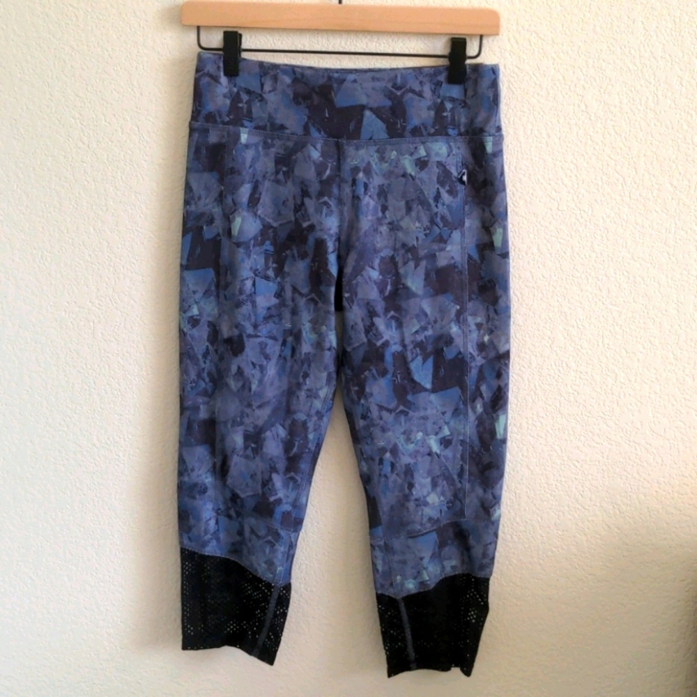 NEW A&F Active High Rise Cropped Leggings SZ Med
